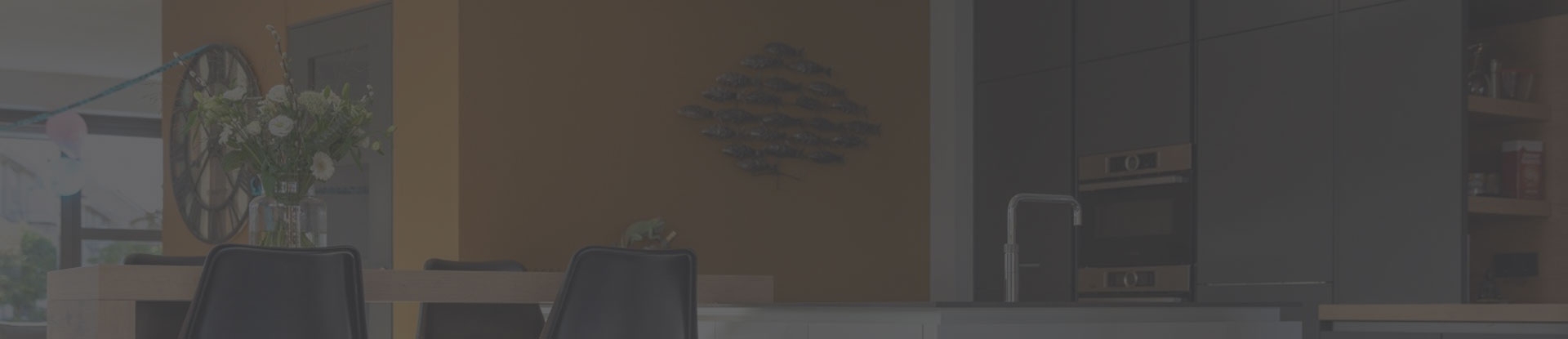 Nieuwe keukentrends 2022 - Dark Split Oak en Just Grey - slider-projecten